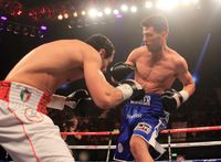 File:DARREN BARKER V ROTOLO.jpg
