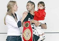 File:Darchinyan Family.jpg