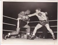 File:Dave Charnley vs. Paul Armstead.jpg