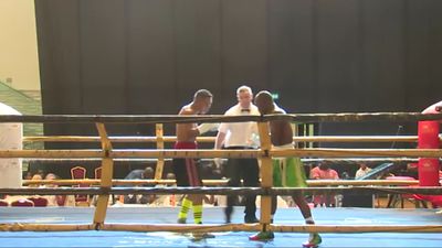 DeMarcus Corley vs. Patrick Lopez 009.jpg