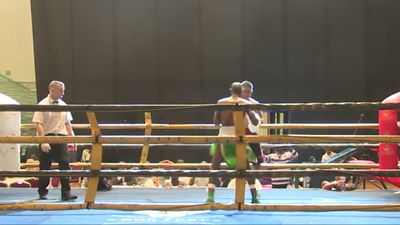 DeMarcus Corley vs. Patrick Lopez 027.jpg