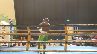 DeMarcus Corley vs. Patrick Lopez 043.jpg