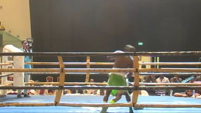DeMarcus Corley vs. Patrick Lopez 063.jpg