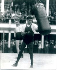 File:DempseyHeavyBag.JPG