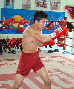 Denchailek Krathingdaenggym.jpg