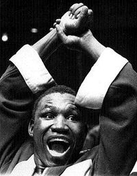 File:Dick Tiger vs. Jose Torres .7414.jpg