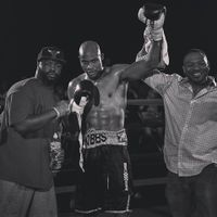 File:Dobbs Victory Pose.jpg
