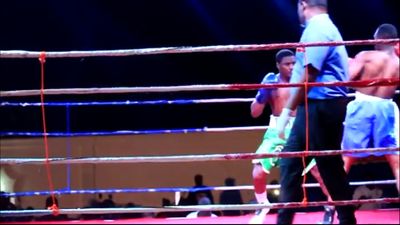 Dodzi Kemeh vs. Francis Appalo 011.jpg