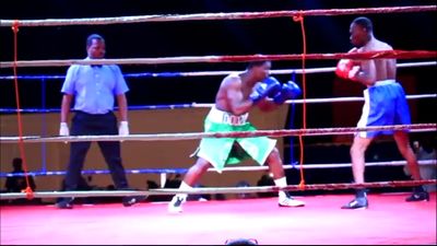 Dodzi Kemeh vs. Francis Appalo 019.jpg
