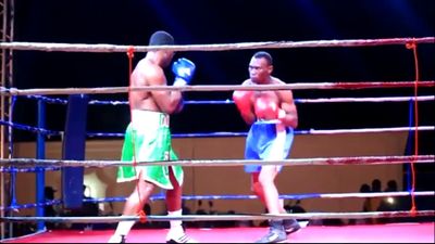 Dodzi Kemeh vs. Francis Appalo 022.jpg