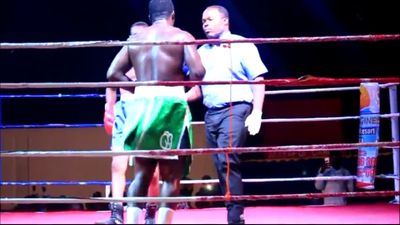 Dodzi Kemeh vs. Francis Appalo 029.jpg