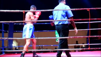 Dodzi Kemeh vs. Francis Appalo 031.jpg