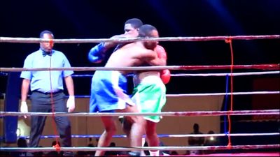 Dodzi Kemeh vs. Francis Appalo 042.jpg