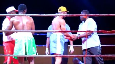 Dodzi Kemeh vs. Francis Appalo 059.jpg