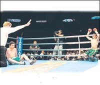 File:Doniare Martinez IBF IBO titles.jpg
