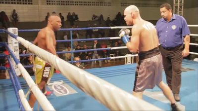 Edelson dos Santos Silva vs. Rodolfo Franz 004.jpg