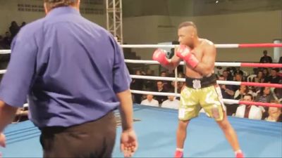Edelson dos Santos Silva vs. Rodolfo Franz 062.jpg