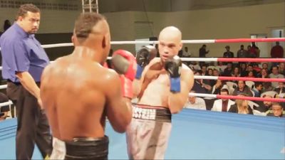 Edelson dos Santos Silva vs. Rodolfo Franz 075.jpg