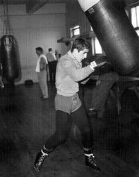 File:Eder Jofre at the Main St. Gym, L.A..jpg