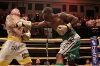 File:Ekundayo rocks Carruthers.jpg