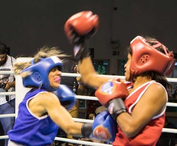 Elhen Tainara vs. Suzana Santos.jpg