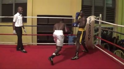 Emmanuel Mensah vs. Rashid Musu 017.jpg