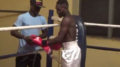 Emmanuel Mensah vs. Rashid Musu 031.jpg
