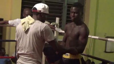 Emmanuel Mensah vs. Rashid Musu 033.jpg