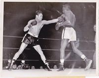 File:Enrique Bolanos vs Luther Rawlings, Chicago 1952..jpg