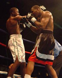 File:Eric Fields vs. Ola Afolabi.02.jpg