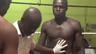Ernest Amuzu vs. David Okai 003.jpg