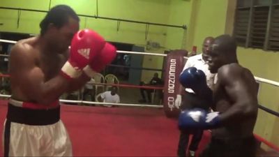 Ernest Amuzu vs. David Okai 022.jpg