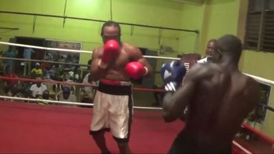 Ernest Amuzu vs. David Okai 023.jpg