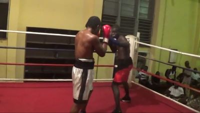 Ernest Amuzu vs. David Okai 034.jpg