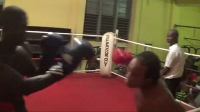 Ernest Amuzu vs. David Okai 036.jpg