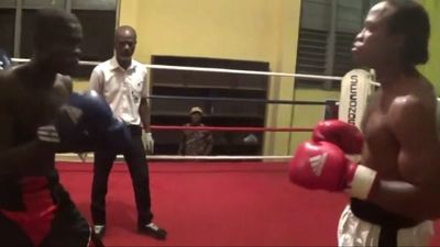 Ernest Amuzu vs. David Okai 038.jpg