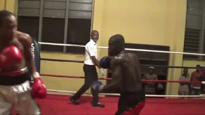 Ernest Amuzu vs. David Okai 043.jpg