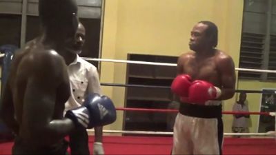 Ernest Amuzu vs. David Okai 050.jpg