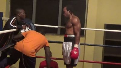 Ernest Amuzu vs. David Okai 055.jpg