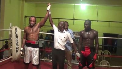 Ernest Amuzu vs. David Okai 091.jpg