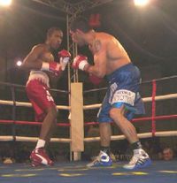 File:Estrella vs Acosta.jpg