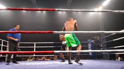 Etoundi Michel William vs. Ademir de Jesus Machado (07).jpg