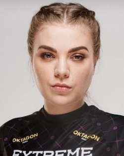 Eva Borodacova.jpg
