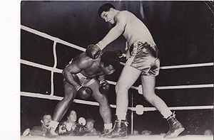 Ewart Potgieter vs. Simon Templar.jpg