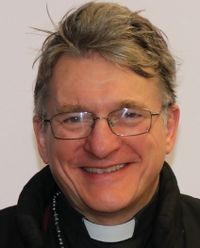 File:Father Dave Smith.jpg