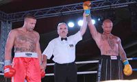 File:Fight1737445.jpg