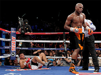 File 170813 1 MayweatherOrtiz Hoganphotos.jpg