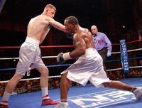 File:Findley-Fonfara-bout-3.JPG