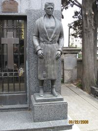 File:Firpo Tomb.JPG