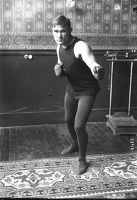 File:Frank Klaus 1912.jpg
